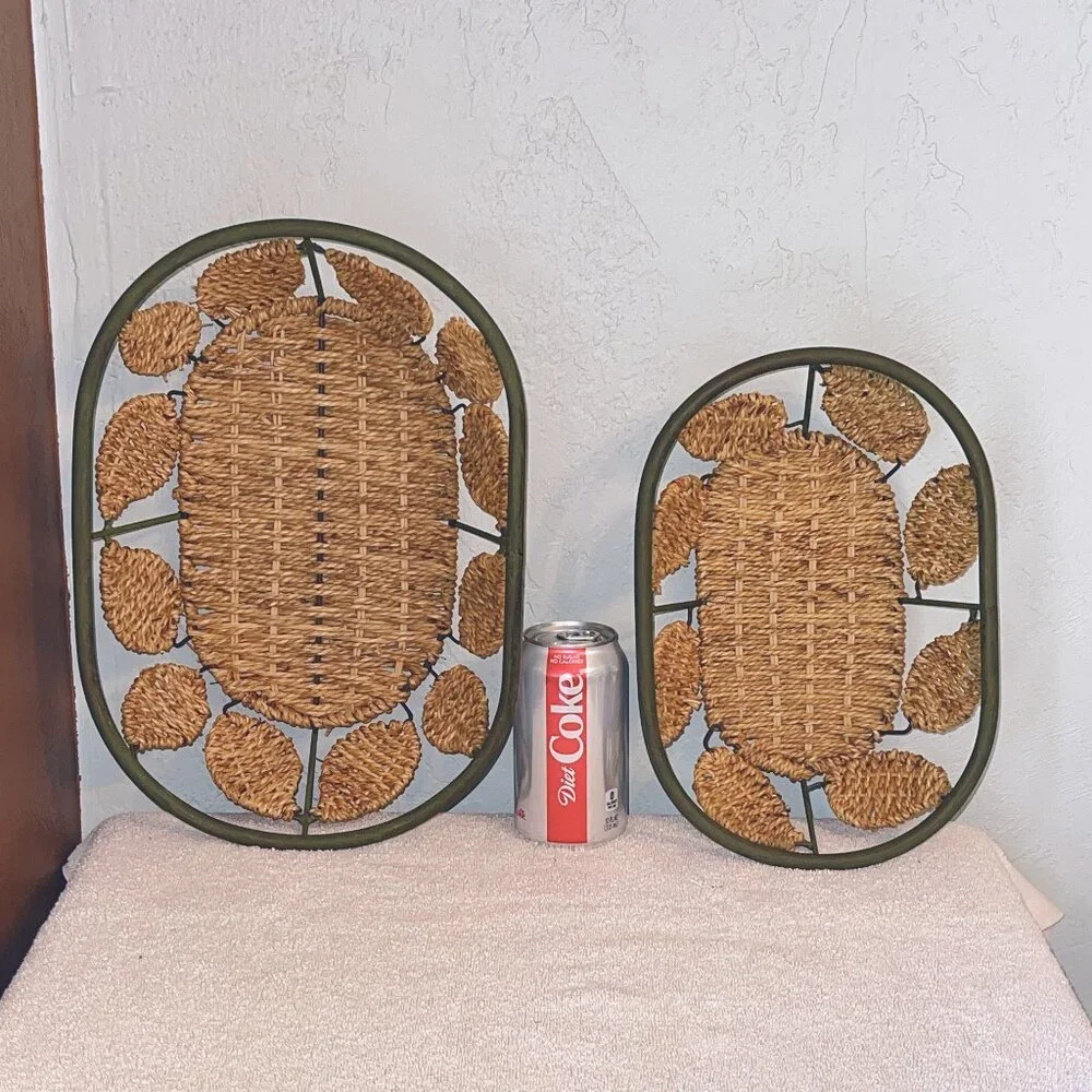 Baskets Set of 2 Metal and Woven Seagrass Leaf Design Oval